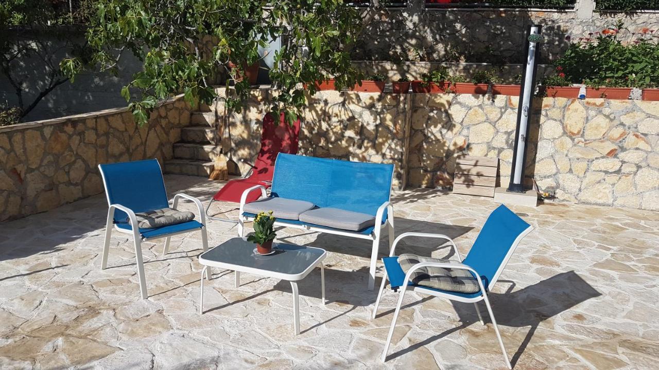 Mina Apartments Okrug Gornji Kültér fotó