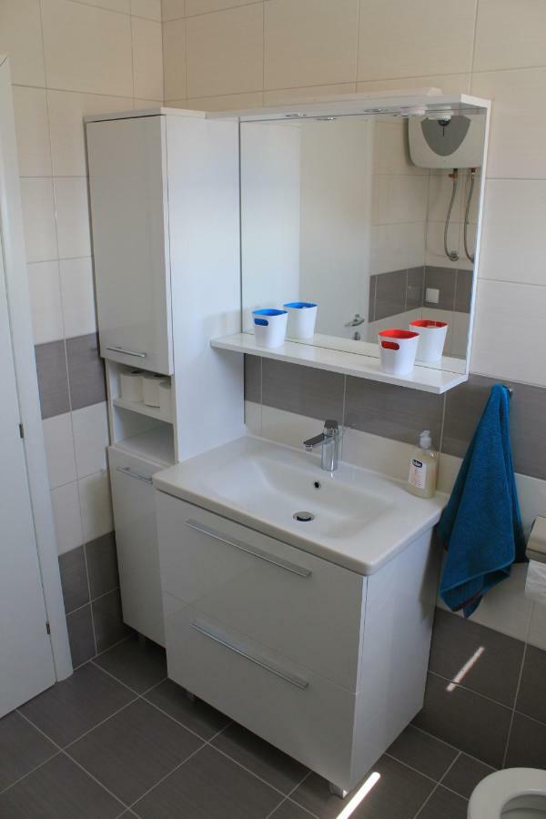 Mina Apartments Okrug Gornji Kültér fotó